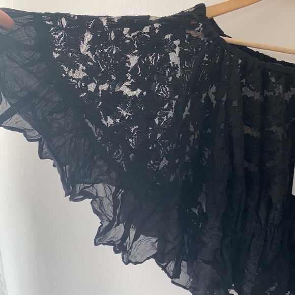 Revolve Line & Dot Lace Off the Shoulder Top - Picture 2 of 4